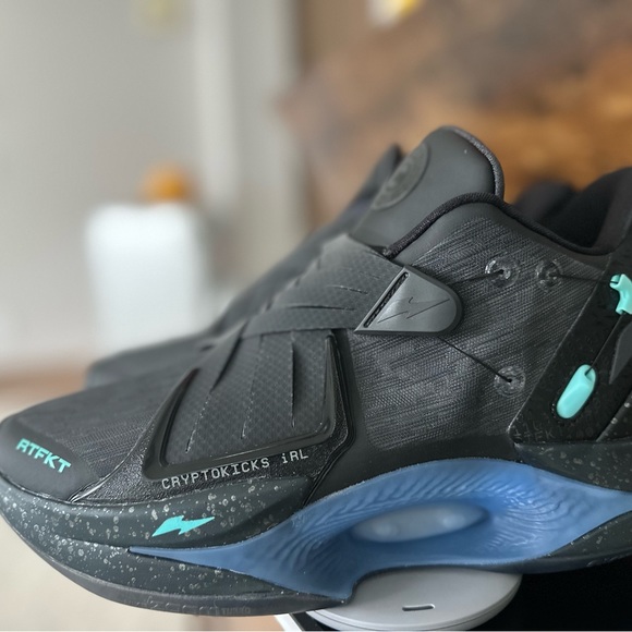 Nike RTFKT Cryptokicks iRL Low! - Picture 3 of 6